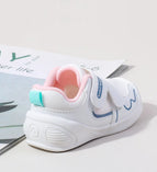White / 19