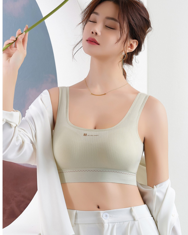 Free Size Pull-On Bra for Teen Girls & Women (28–32) – Lightly Padded Wire free Comfort Fits GS ICONIC